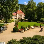 招待所 Weisse Rose, Parkplatz, Fruehstueck, Wlan, Zentral