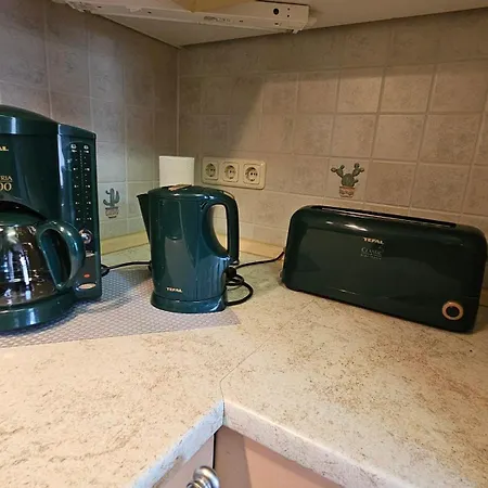 ゲストハウス Weisse Rose, Parkplatz, Fruehstueck, Wlan, Zentral 3*