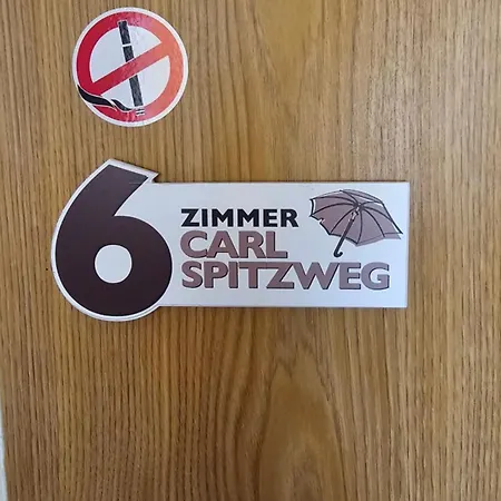 Weisse Rose, Parkplatz, Fruehstueck, Wlan, Zentral ゲストハウス