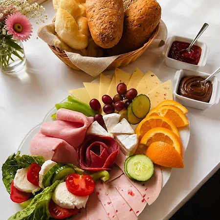 Guest house Yfb Pension Weisse Rose I Zentral Gelegen 3*