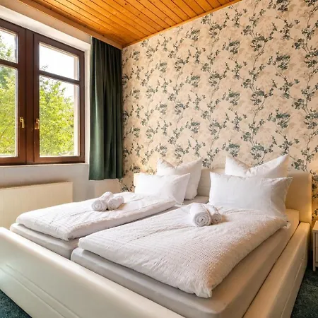Yfb Pension Weisse Rose I Zentral Gelegen 3* Bad Elster