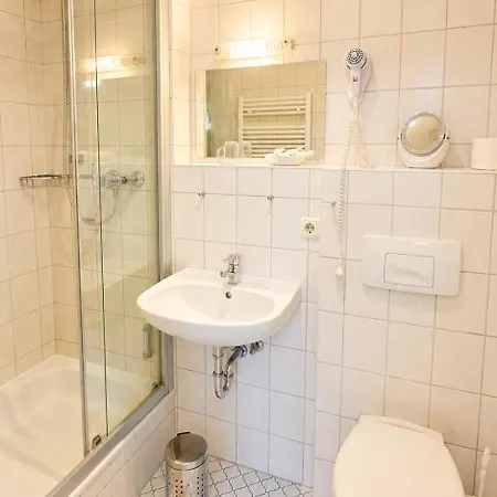Guest house Yfb Pension Weisse Rose I Zentral Gelegen Bad Elster