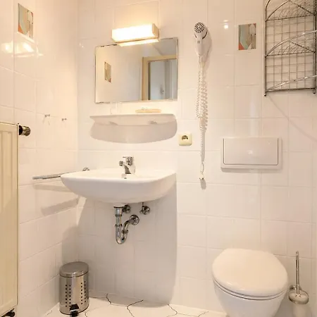 Yfb Pension Weisse Rose I Zentral Gelegen 3*